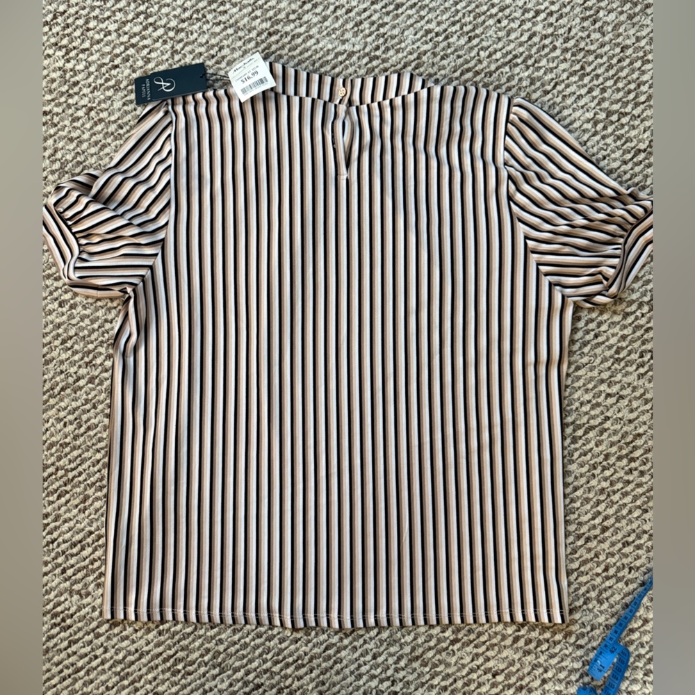 Short Sleeve Ruffle Neck Blouse - Picture 6 of 6